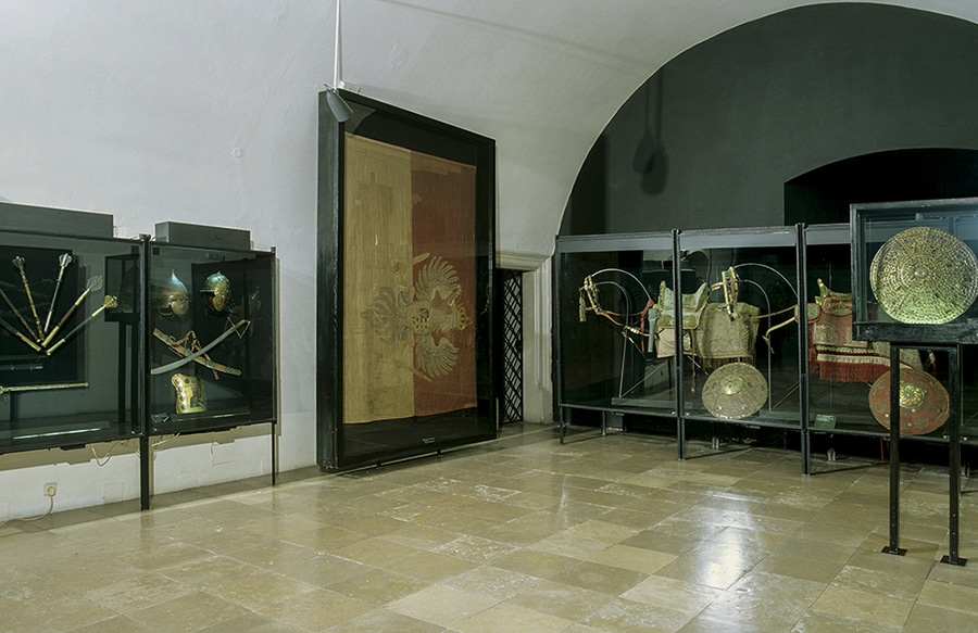 Hall of parade weapons, Wawel Castle Museum