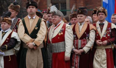 Enthronement of the Fowler King