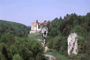 Pieskowa Skala Castle is surrounded by steep outcrops of Polish Jurassic Highland