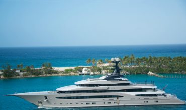 Cruising with Benefits: How to Find the Best Yacht Rental in the UAE