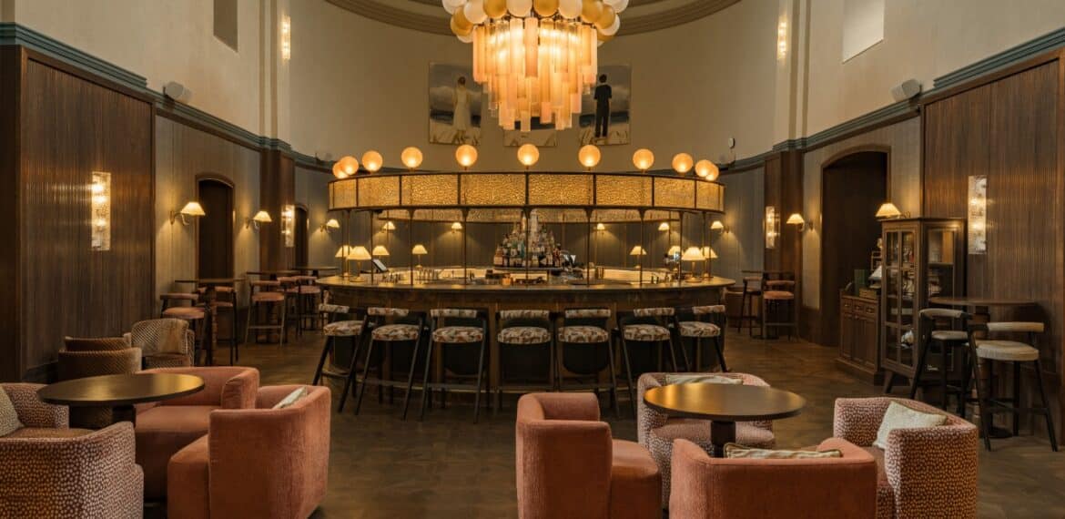 Hotel Lobby